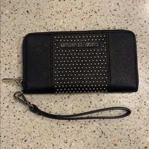 Michael Kors wallet wristlet